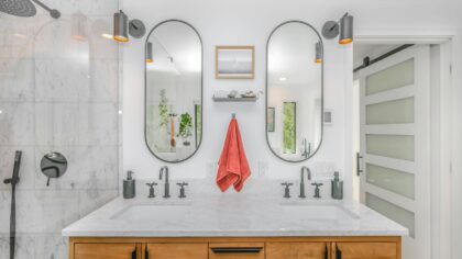 Slik får du badet rent på 15 minutter med en enkel ukesplan