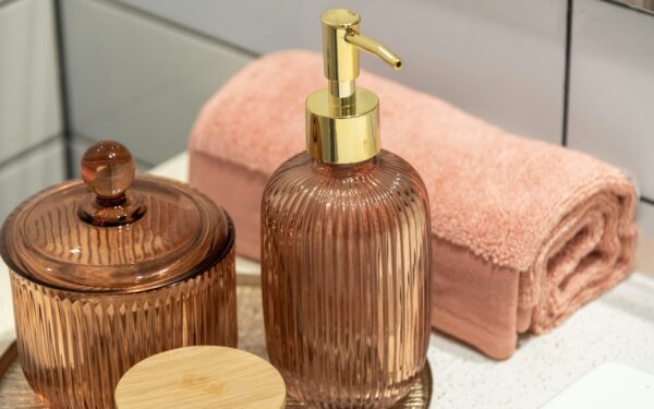 Slik gjør du badet mer funksjonelt uten oppussing