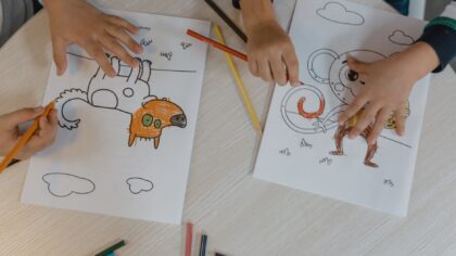 Enkelt system for barnas tegninger og kunst: slik slipper du dårlig samvittighet og fulle skuffer